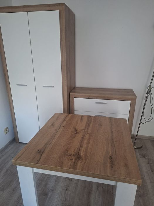 Sprzedam Zestaw mebli