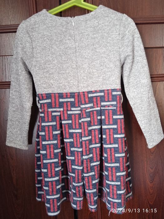 Тепленька дитяча сукня 116 р