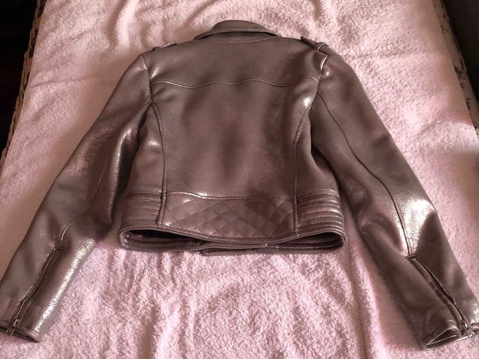 Blusão prateado da Zara
