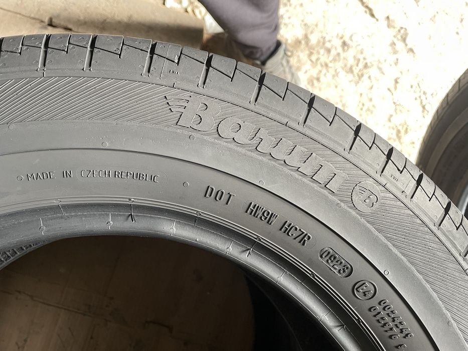 195/70 R15C Barum (Чехія) 2шт./ стан нових