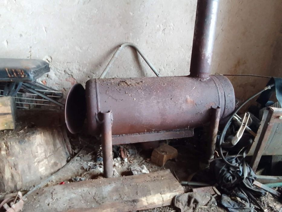 Буржуйка з газового балону