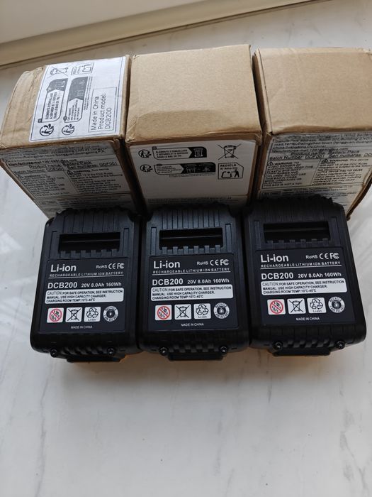 Акумулятор DeWALT 20 volt max 8.0Ah Li-Ion