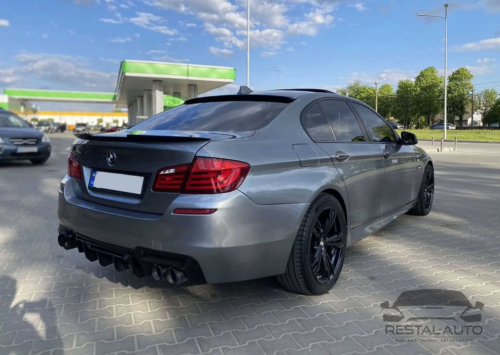 диффузор заднего бампера на BMW 5  F10 10-17г. в стиле M5 competition