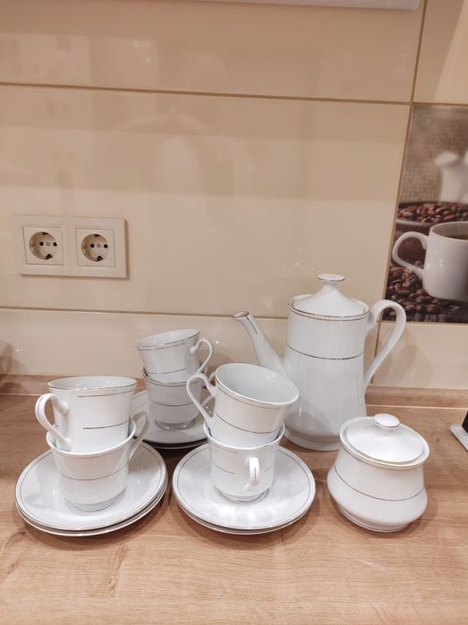 Сервиз чайный, кофейный. 14 предметов.
