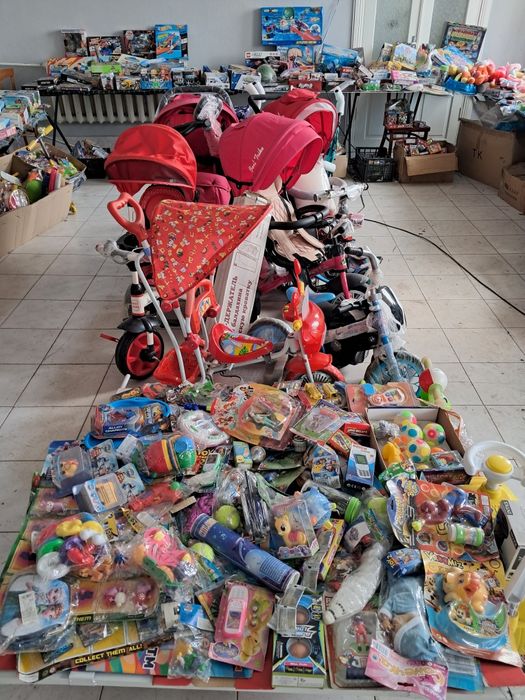 Терміновий розпродаж дитячих іграшок та спорт товарів по курсу 20 грн!