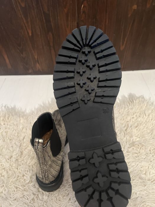 Черевики жіночі челсі Napoleoni 40