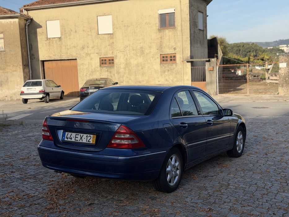 Mercedes c180 2.0 130cv — photo 4
