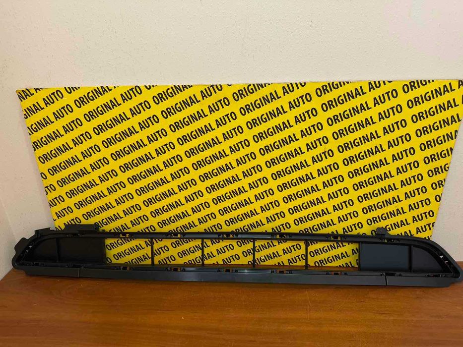 Решітка бампера переднього mazda cx-90  Нова оригінал