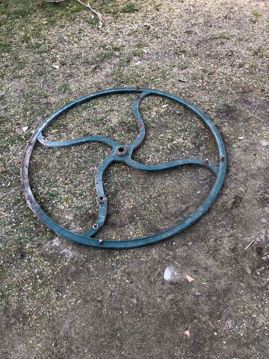 Koło żeliwne 121 cm
