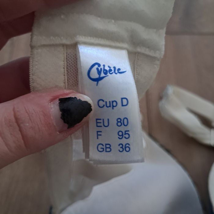 Biustonosz damski,Cup D 80 Eu