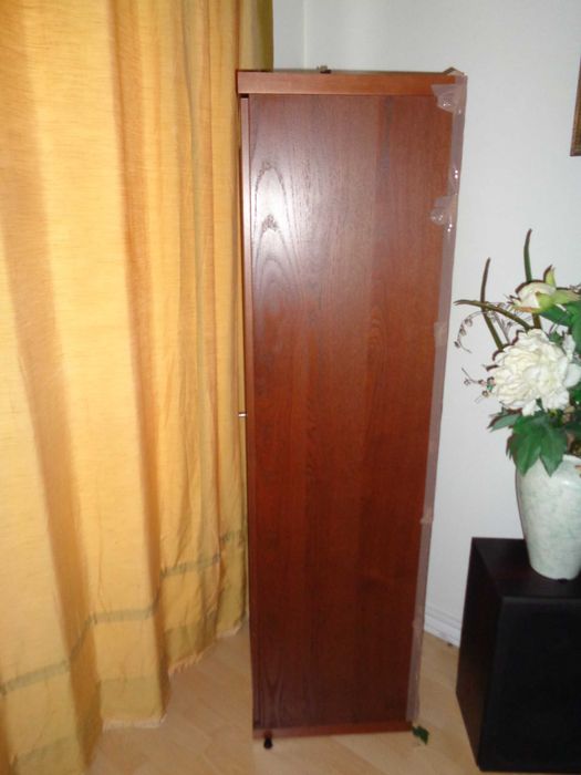 Vitrine com prateleiras castanha escura 150-x38x41 cm