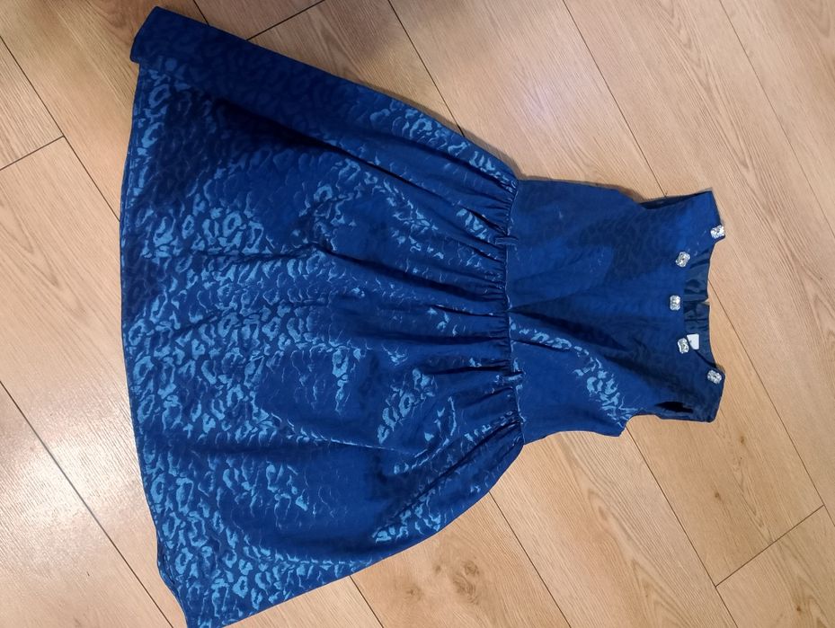 Sukienki 116 rozmiar tiulowe eleganckie