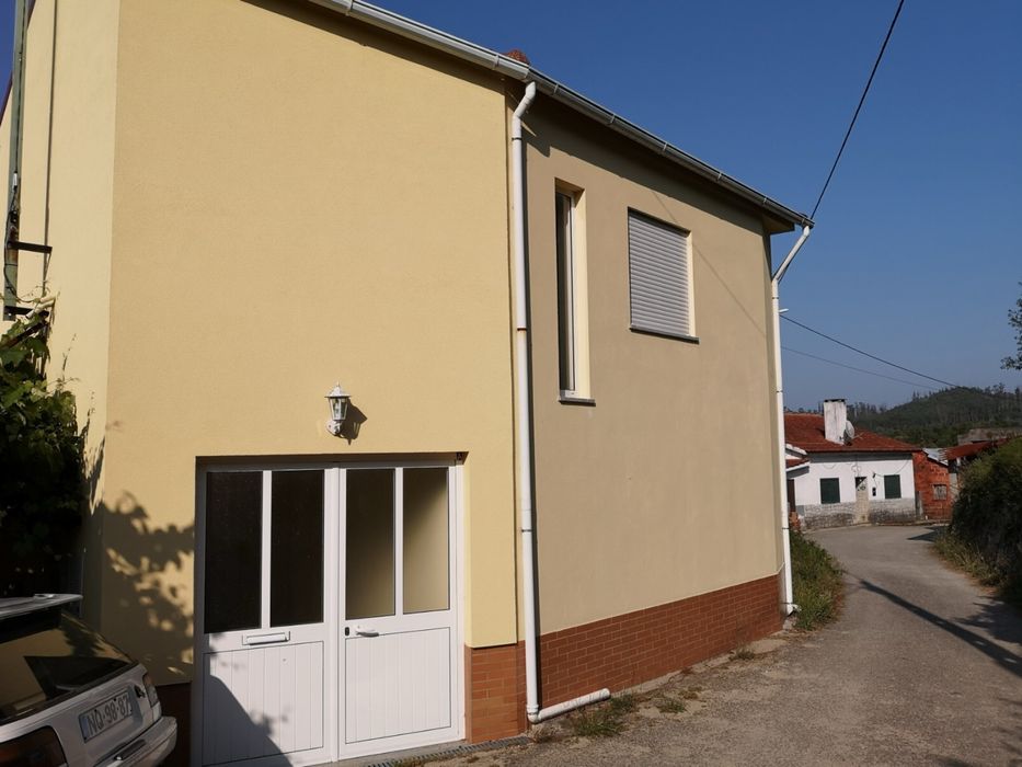 Moradia T2 Renovada e Mobilada em Oliveira de Frades