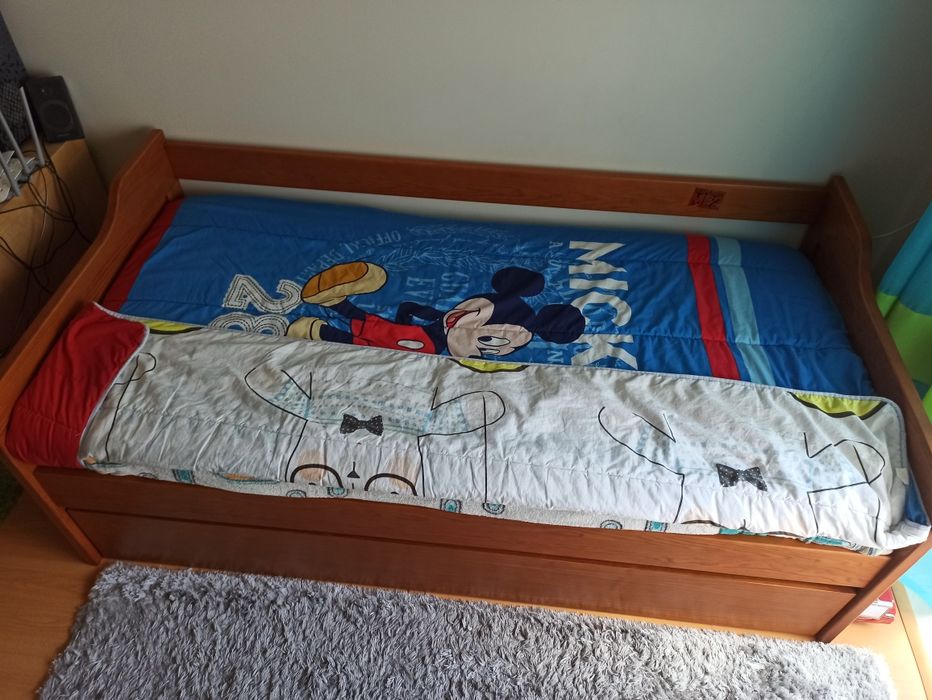 Cama solteiro com gavetao (cama dupla)