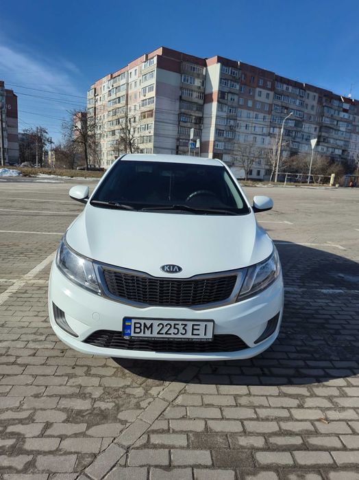Продам кіа ріо 2013р
