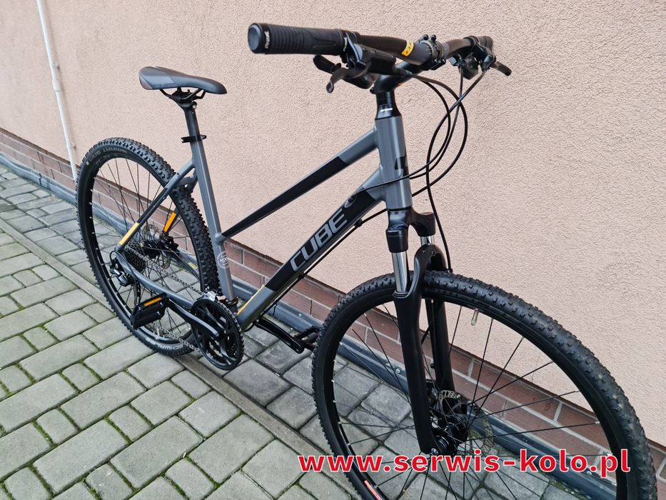 Rower damski crossowy CUBE koła 28 SHIMANO deore aluminium RABAT