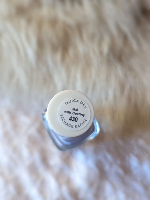 Lakier do paznokci Essie Expressie