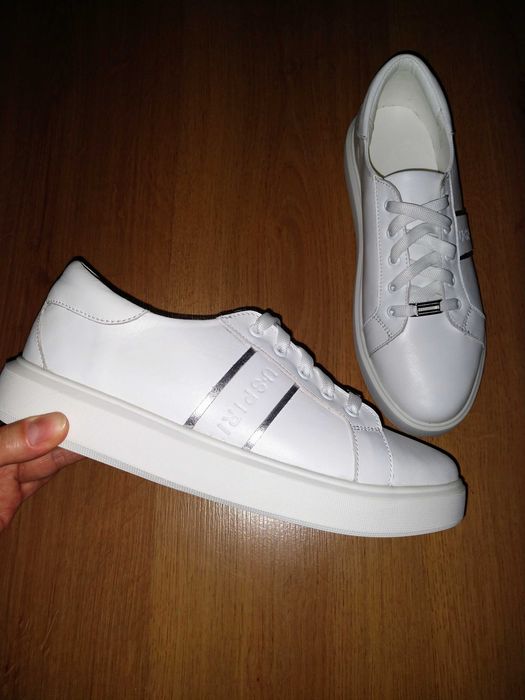 НОВЫЕ Ботинки зима демисезон Кеды Кроссовки 39 р (25-25,5см)