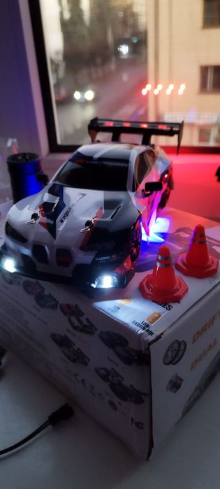 Радікерована Дрифт Машинка BMW M3/ 1:24 New!!! з Super LED і 4WD
