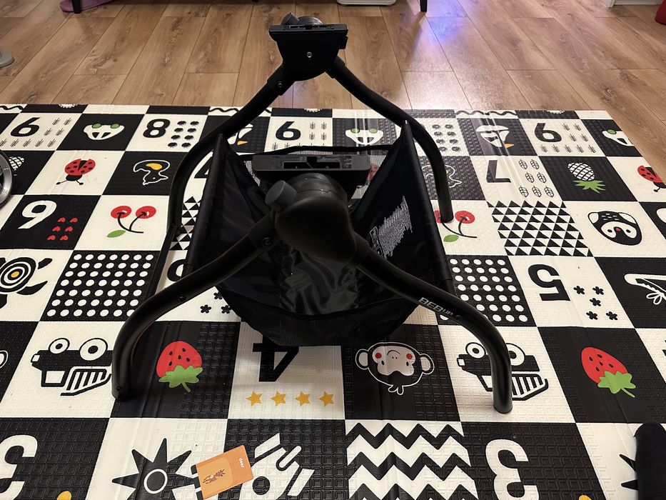 Bebetto BebUp stojak na gondole fotelik