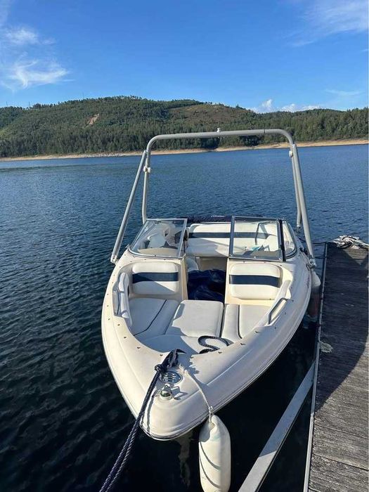 Barco lancha Rinker 192 Captiva 6MTS 2004 4.3 MERCRUISER 200CV