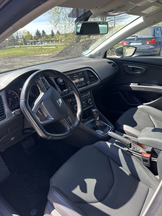 Seat Leon FR, Navi, kamera cofania