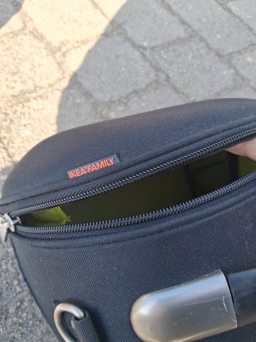 Kuferek czarny na kosmetyki