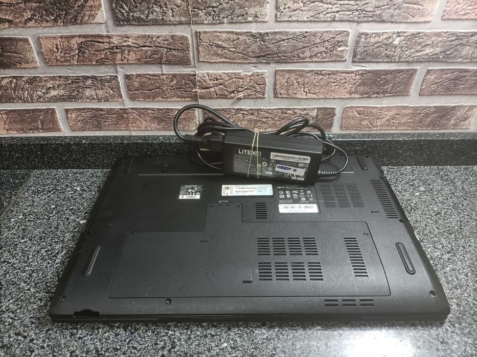 Acer Aspire 7741 core i3 RAM 4gb SSD 128gb 17 polegadas