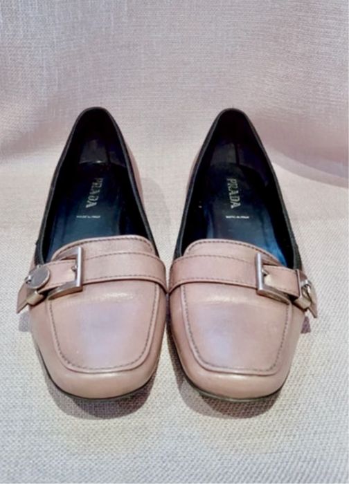 Sapatos Prada de senhora