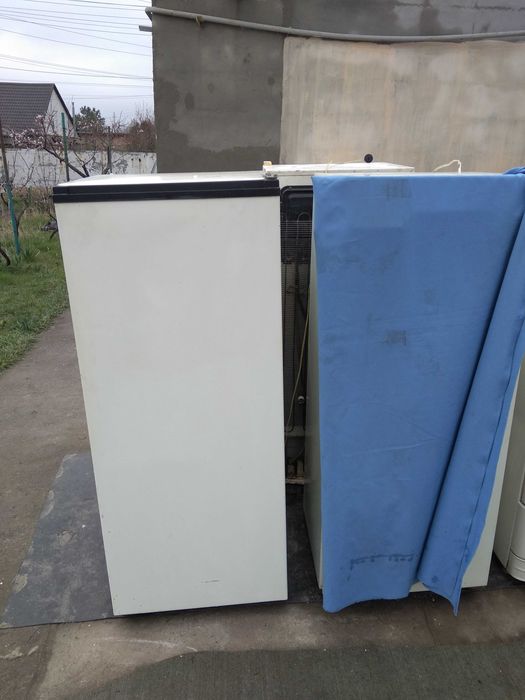 Холодильник рабочий