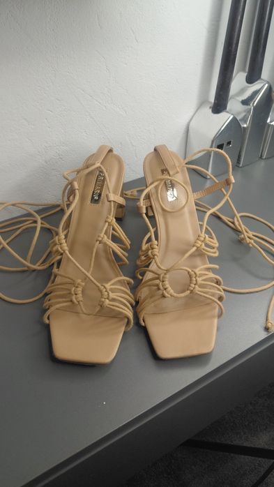 Босоніжки Primark