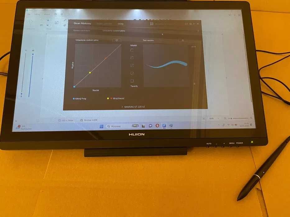 Huion GT-220 V2 Pen Display