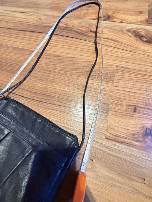 Mała czarna torebka,skóra naturalna