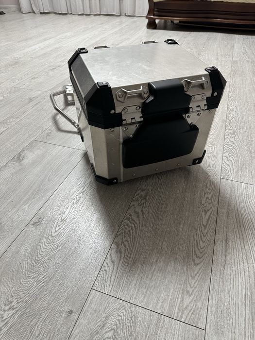 Кофр оригинальный с багажником R1250 GS, R1200GS, R1250GS Adventure