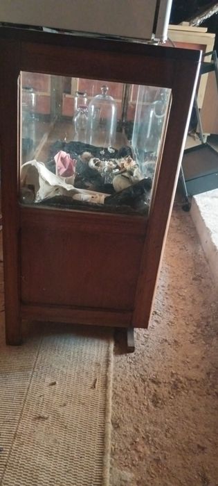 Aparador vitrine com espelho interior anos 60