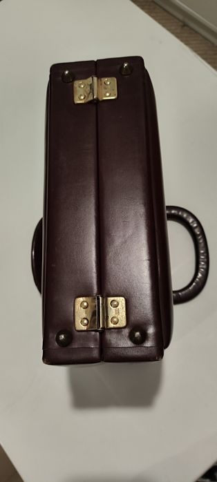 Vendo carteira em pele