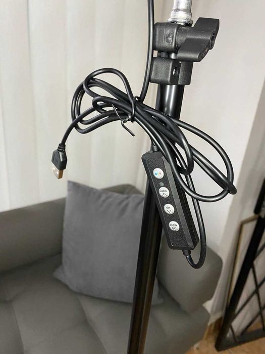 Кільцева лампа 33 см RGB зі штативом та тримачем для телефону