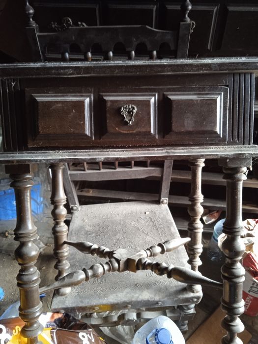 Comoda e 2 mesas de cabeceira