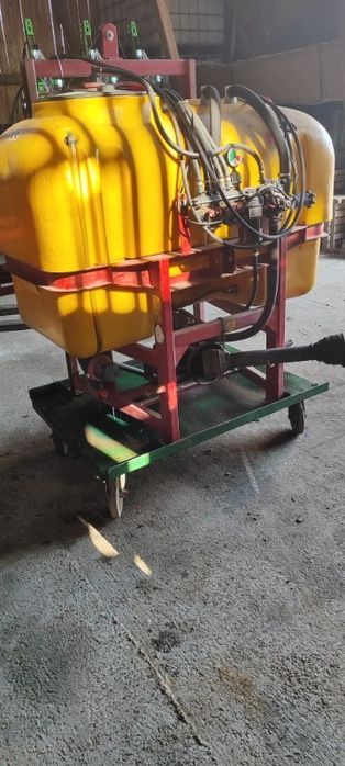 Sprzedam opryskiwacz 5-sekcyjny