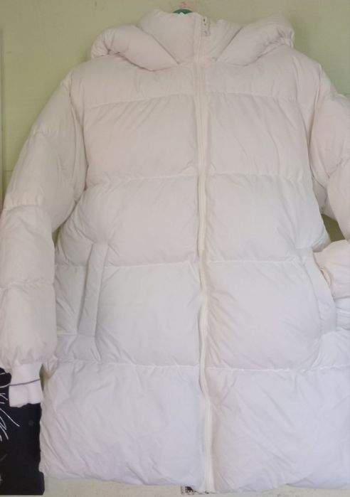 Пуховик, в хорошому стані