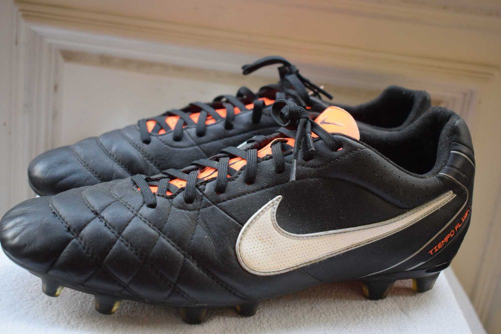 кожаные кроссовки бутсы футзалки Nike Tiempo р. 45,5 29 см
