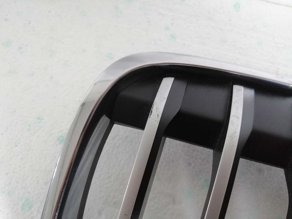 Atrapa grill nerka lewa BMW X1 F48 chrom 7.354.823