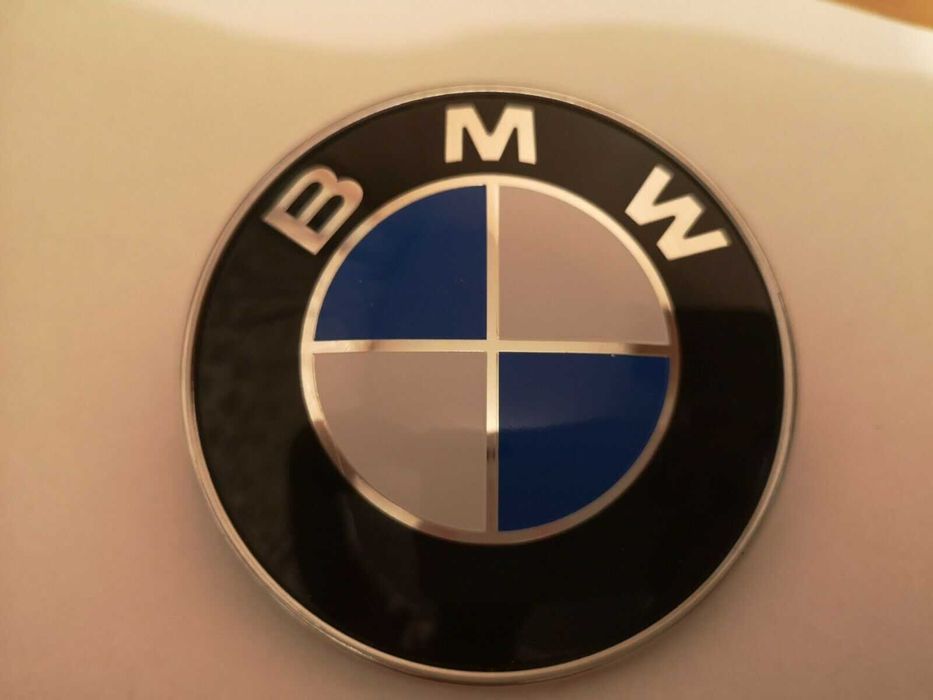 Nowy emblemat BMW znaczek okrągły niebieski 78mm + przelotki