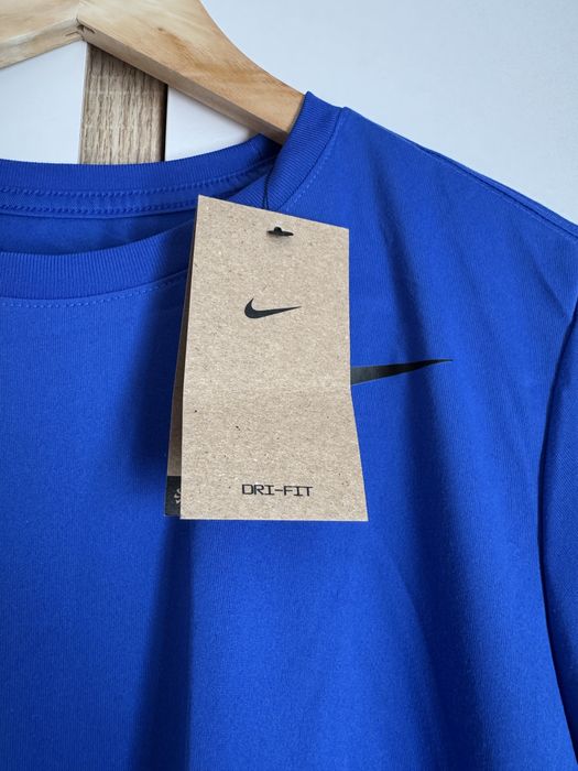 Спортивная женская футболка nike найк оригинал