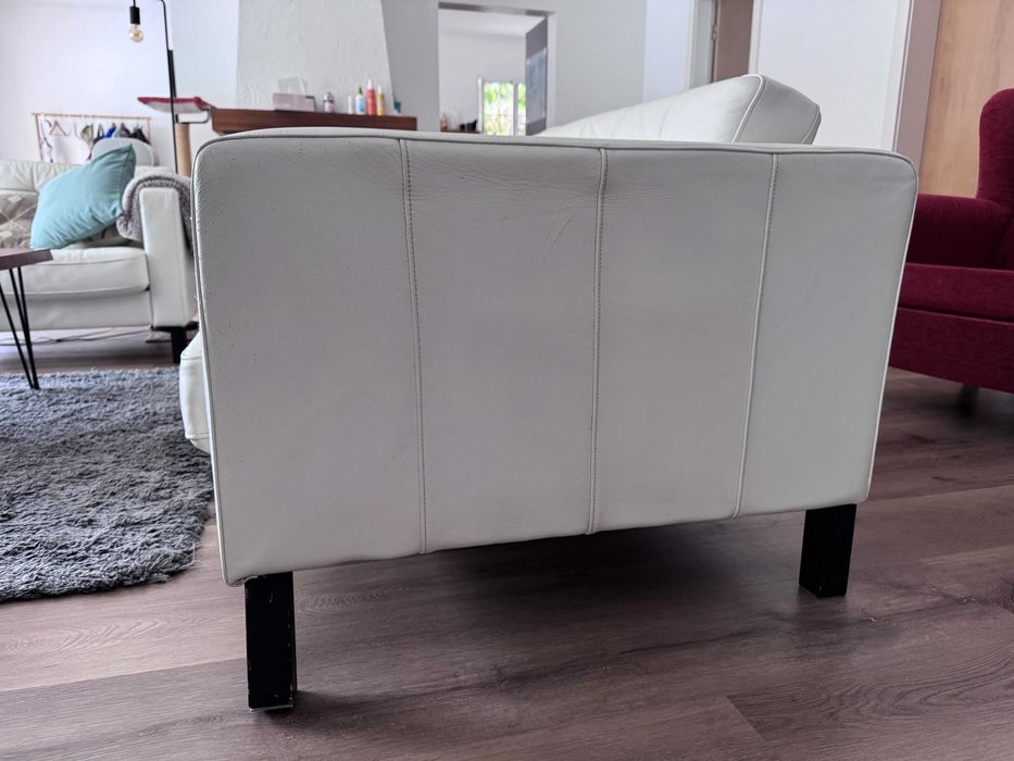 Sofá branco 3 lugares em bom estado – 206 cm