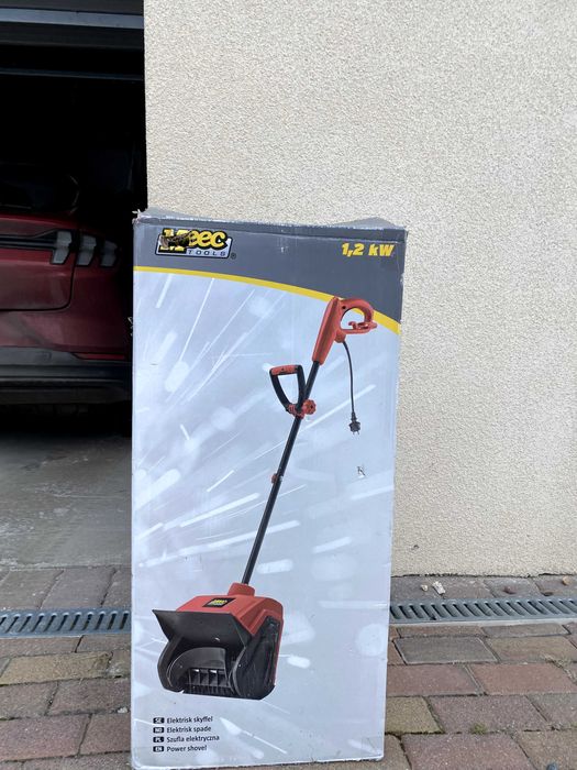 ODŚNIEŻARKA Szufla elektryczna do śniegu 1200 W