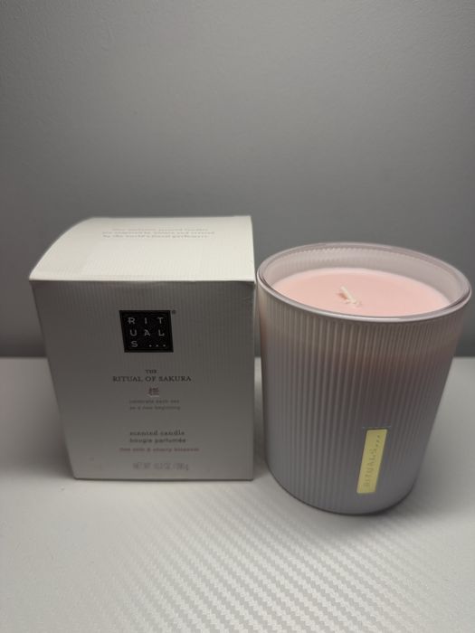 Rituals swieczka Sakura  290g