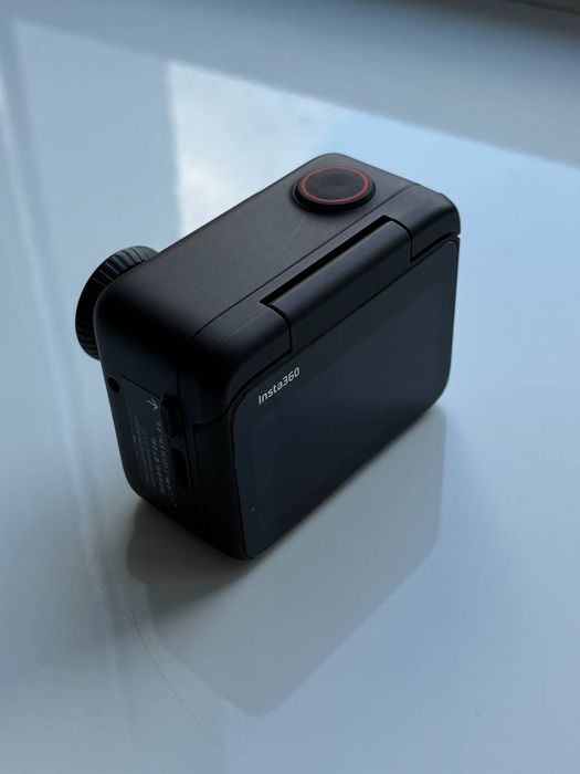 Insta360 go3s/64