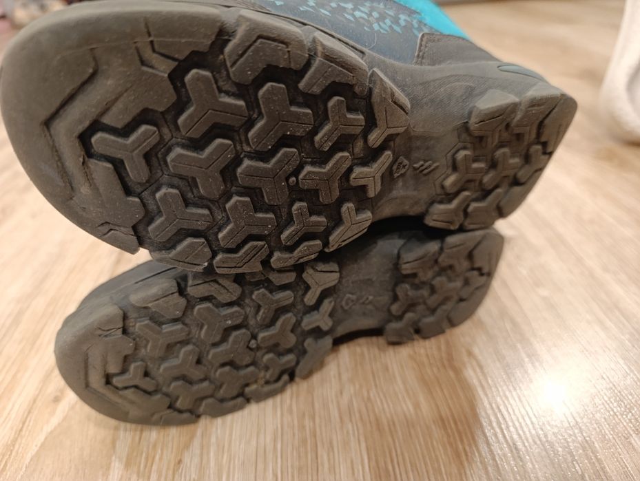 Buty trekkingowe  Quechua roz 32