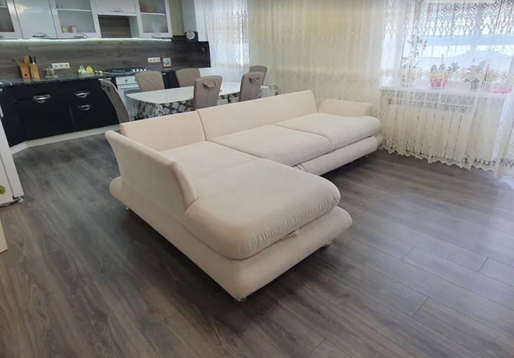 Продаж 4км. квартири на вул. Березова